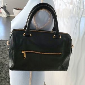GENUINE LEATHER BAG WITH GOLD HARDWARE BLACK